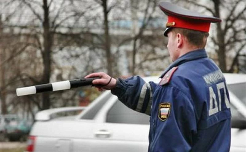Штраф за капот: с 14 февраля водители не могут открывать его по требованию ГАИ