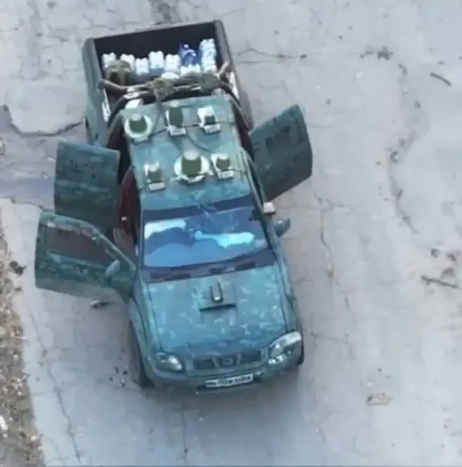 Целая батарея РЭБ, установленная на крыше пикапа ВСУ, не спасла его от российского удара