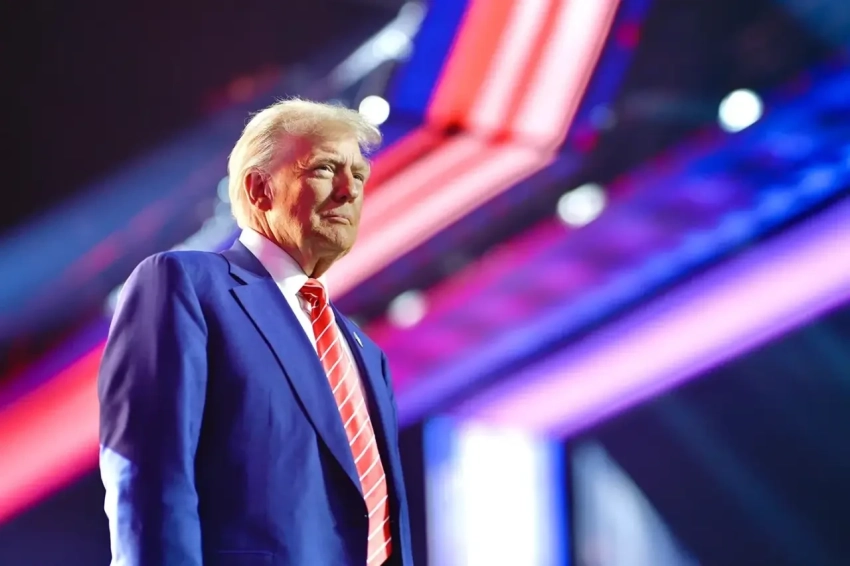 Трамп своим указом одобрил высадку на Луну и создание там американской базы