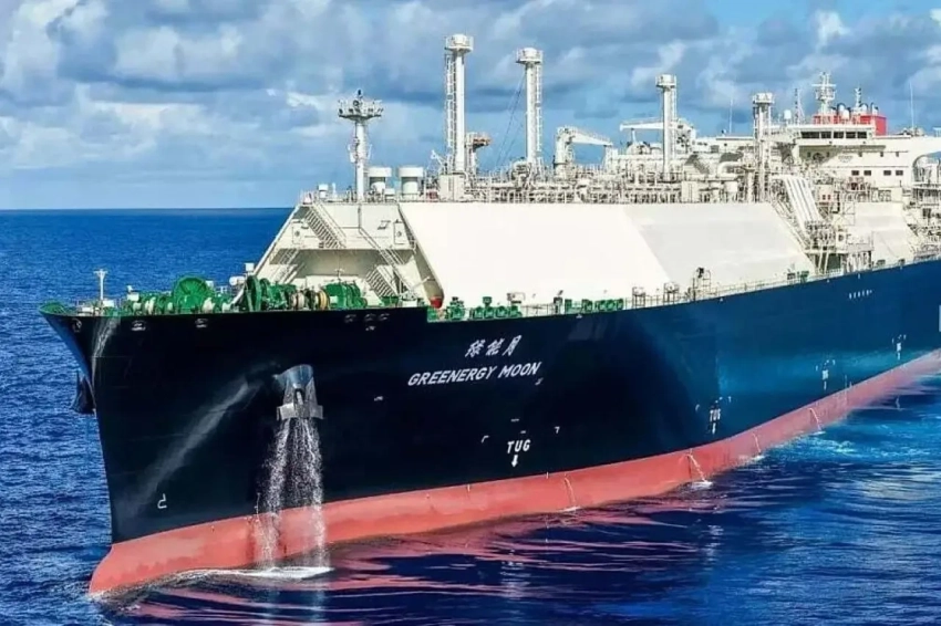 Несмотря на санкции США, поставки российского СПГ в Китай удвоились