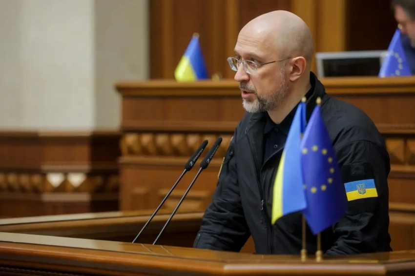 Шмыгаль: на Украине не осталось ни одной целой электростанции