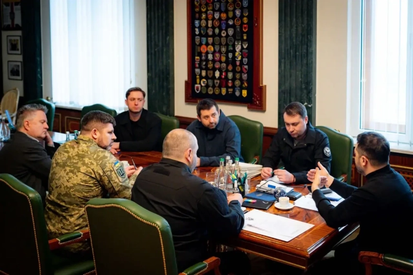 Киев пытался протащить в Абу-Даби временное перемирие с Москвой