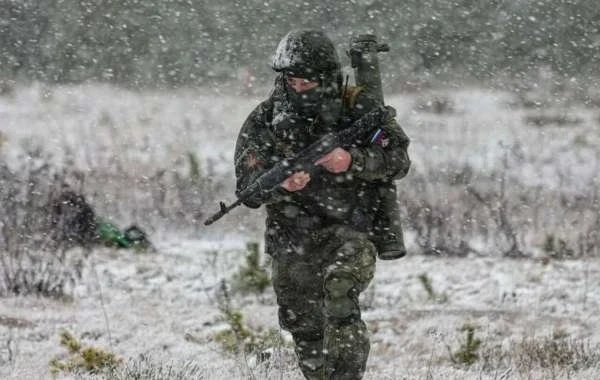 Последняя сводка СВО от Юрия Подоляки на 10.02.2026: ожесточённые бои на Запорожском фронте не смолкают