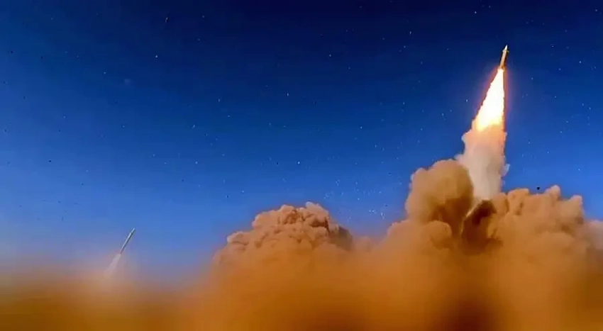 А ракеты всё не заканчиваются: показаны кадры атаки ВС Ирана по Тель-Авиву