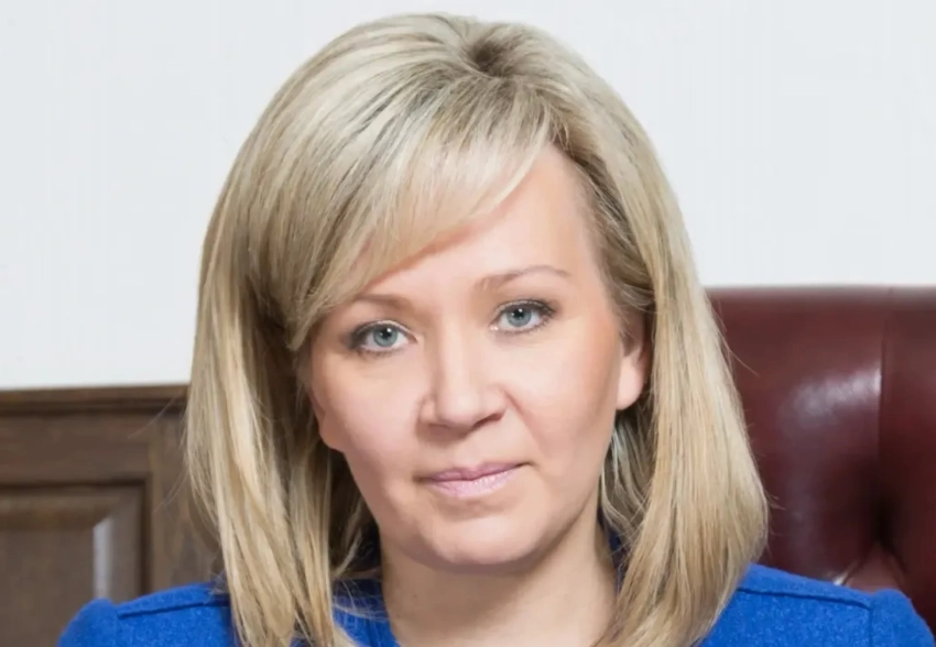 "Хочу стать очень богатой!". Коррупционеры Ирина Эрмиш и Сергей Зобнин отправятся в колонию на 10 лет за любовь к Chanel, Gucci и Hermes